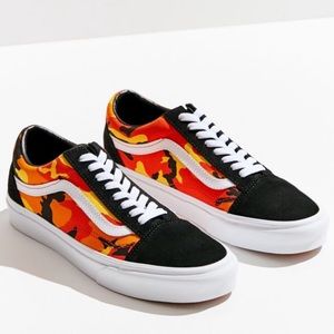 Vans old skool pop camo sneakers
